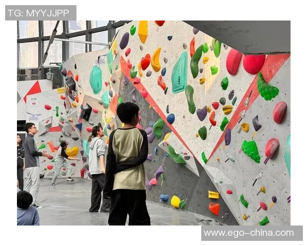 重庆攀岩队与西安攀岩队耐力对决赛后分析与总结