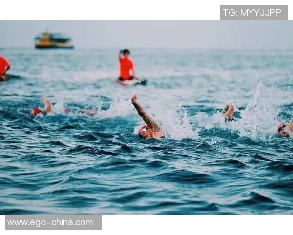 菲尔普斯勇创新纪录 再次震撼世界游泳赛场并打破历史极限